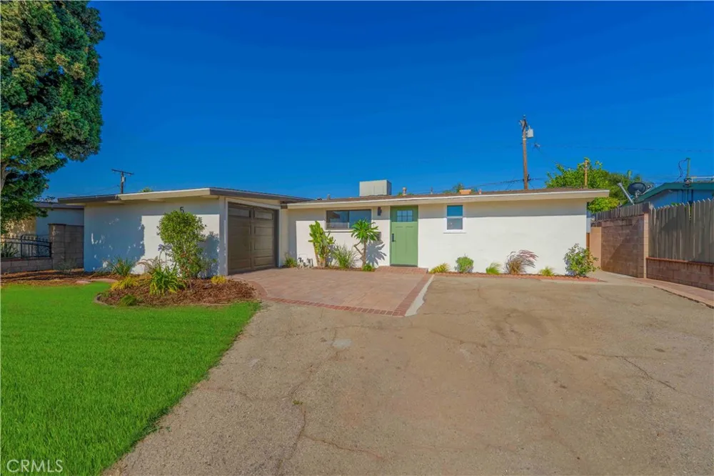 5248 Enid Azusa, CA 91702
