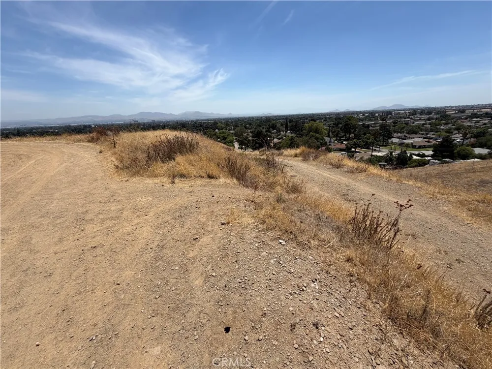 Sierra Vista Lane San Bernardino, CA 92405