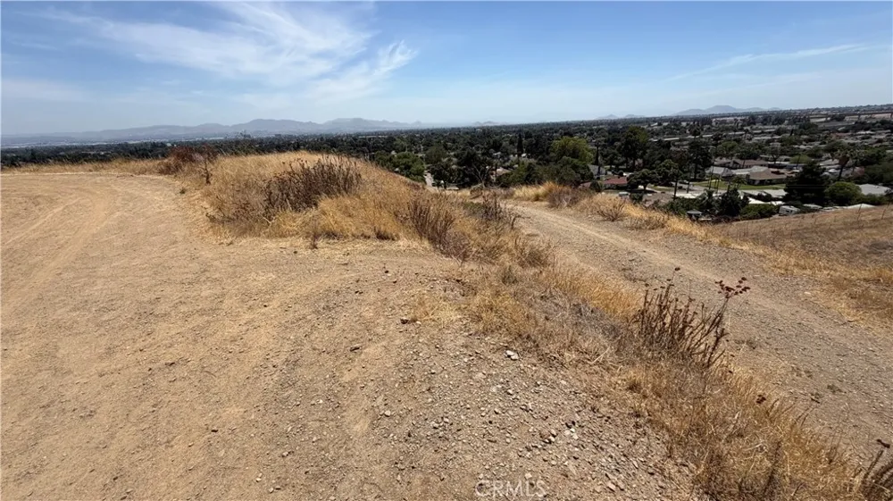 Sierra Vista Lane San Bernardino, CA 92405
