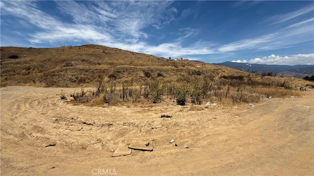 Sierra Vista Lane San Bernardino, CA 92405