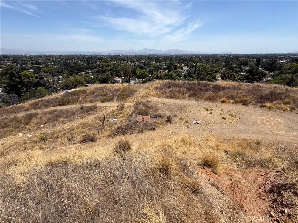 Sierra Vista Lane San Bernardino, CA 92405