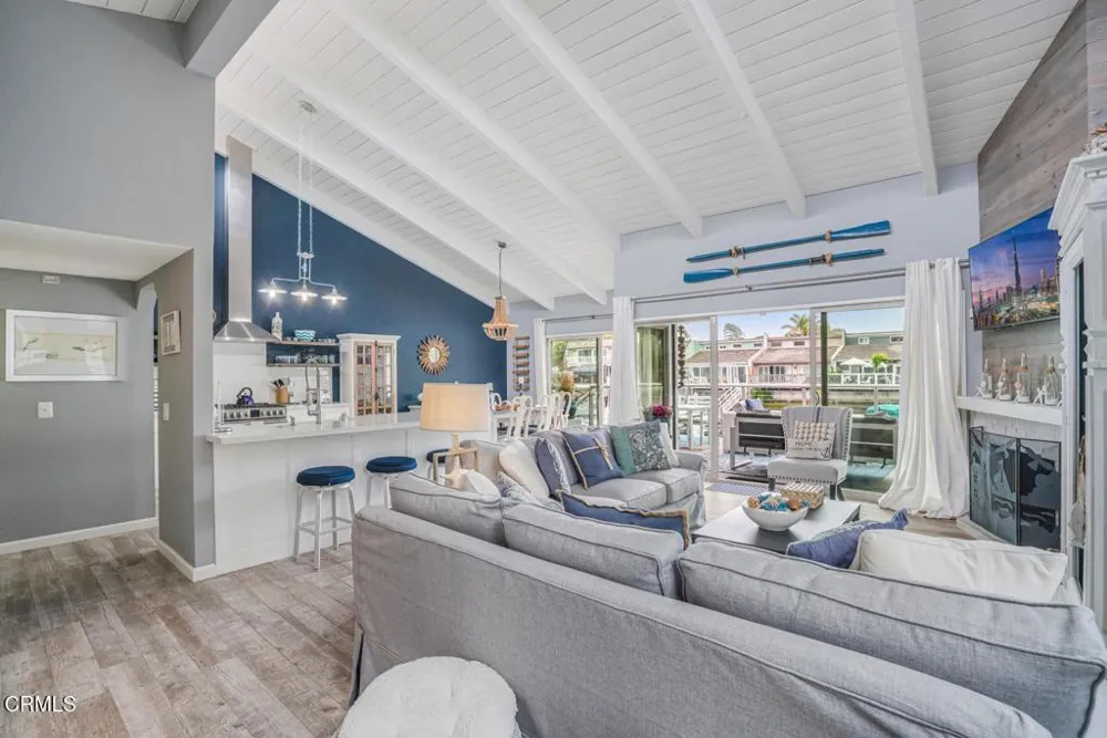 4624 Falkirk Bay Oxnard, CA 93035