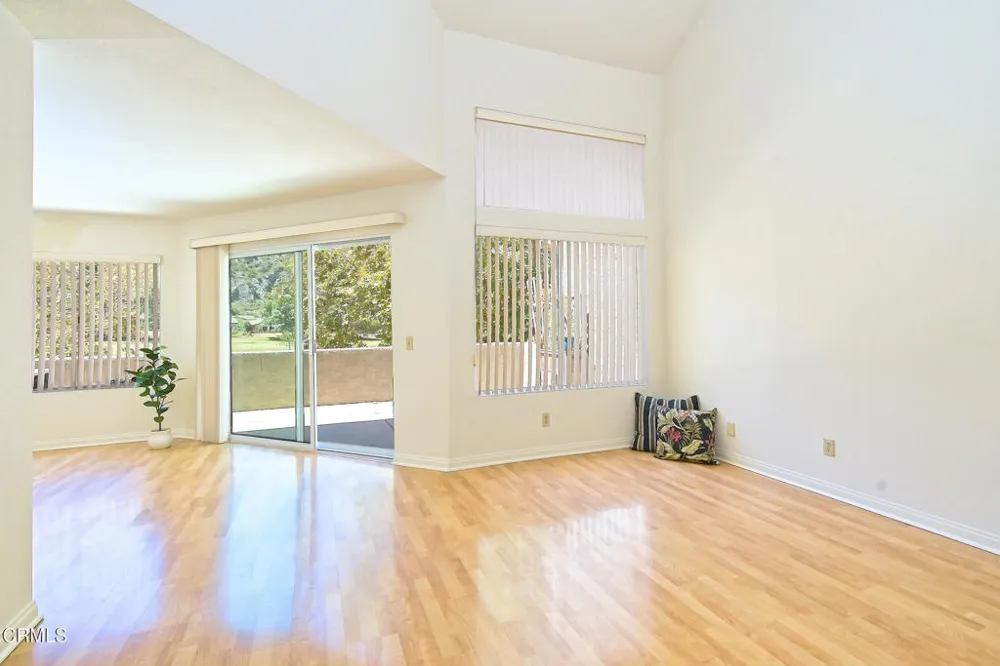 6216 Paseo Encantada Camarillo, CA 93012