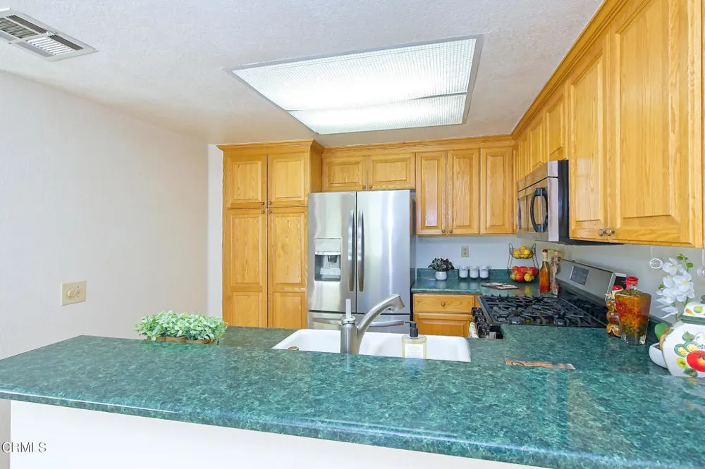 6216 Paseo Encantada Camarillo, CA 93012