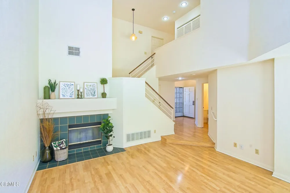 6216 Paseo Encantada Camarillo, CA 93012