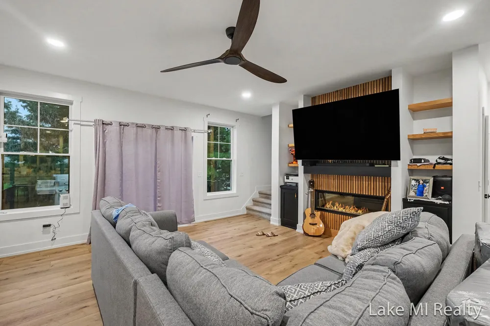 5655 Courtney Lynn Court Wyoming, MI 49418