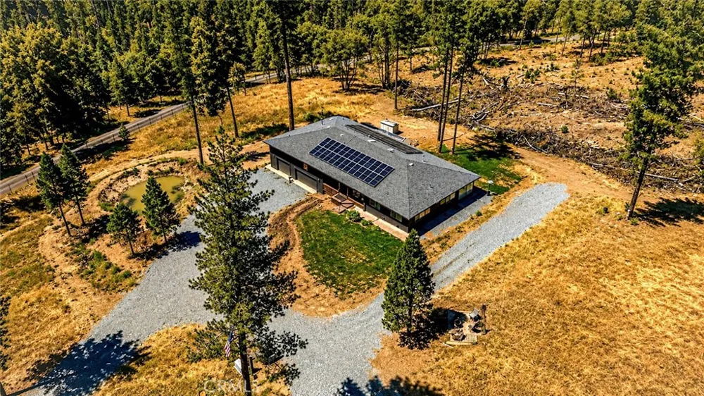 5999 Sugar Pine Coulterville, CA 95311