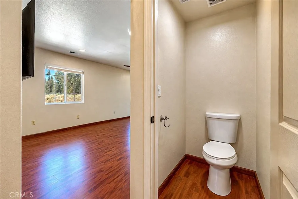 5999 Sugar Pine Coulterville, CA 95311