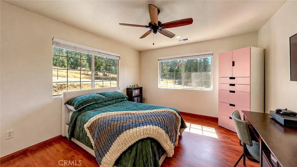 5999 Sugar Pine Coulterville, CA 95311