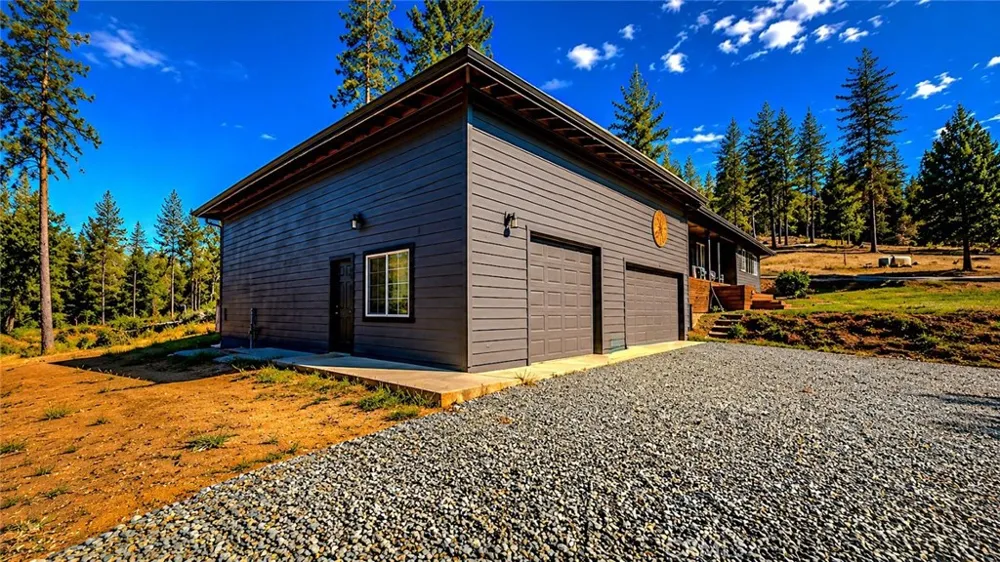 5999 Sugar Pine Coulterville, CA 95311