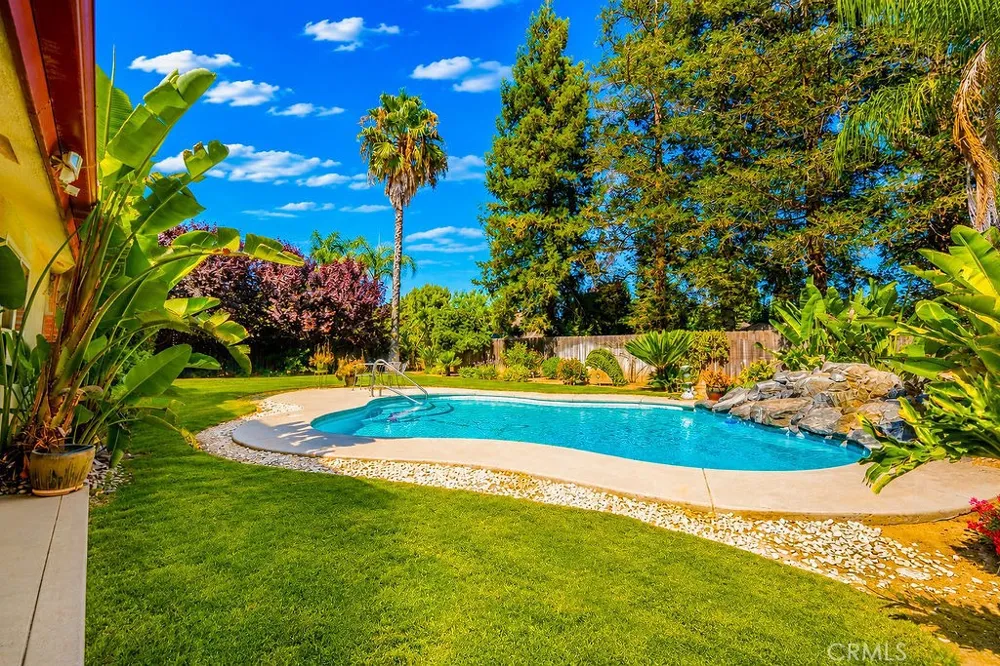 6308 Lead Fresno, CA 93711