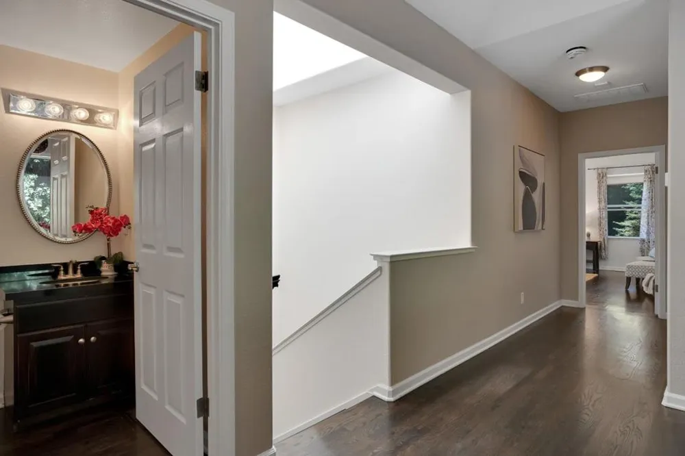 23695 Hutchinson Road Los Gatos, CA 95033