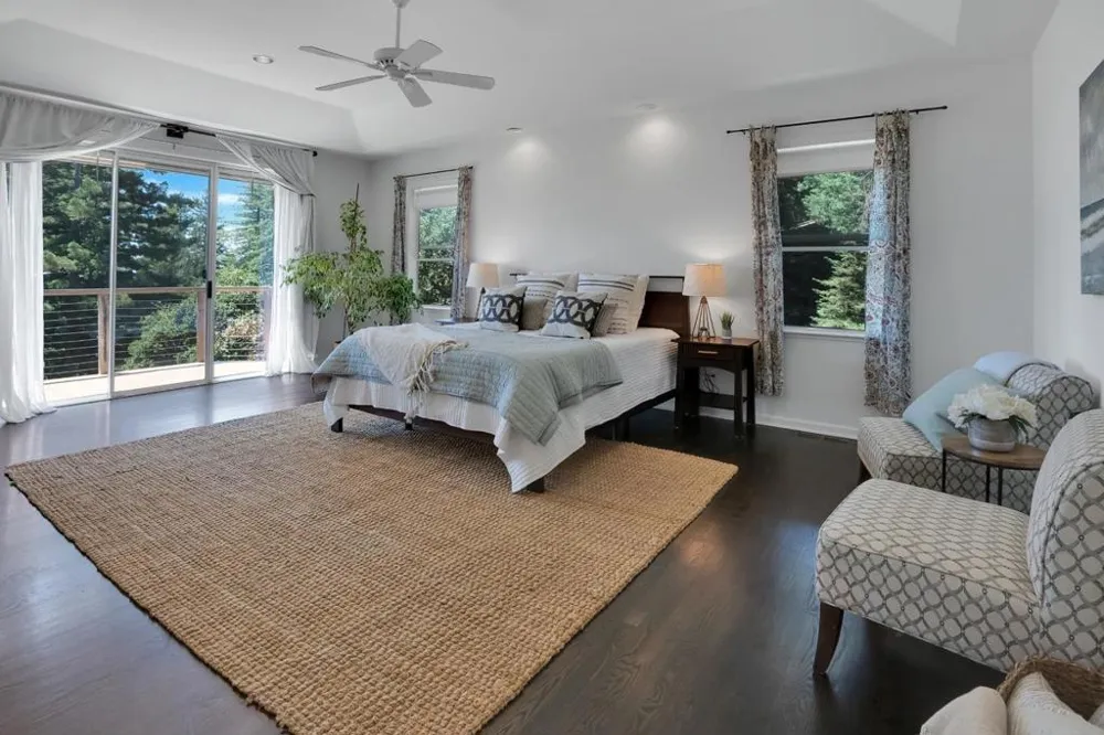 23695 Hutchinson Road Los Gatos, CA 95033