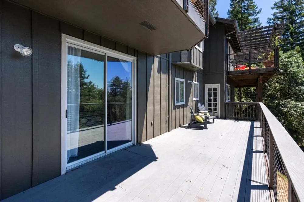 23695 Hutchinson Road Los Gatos, CA 95033