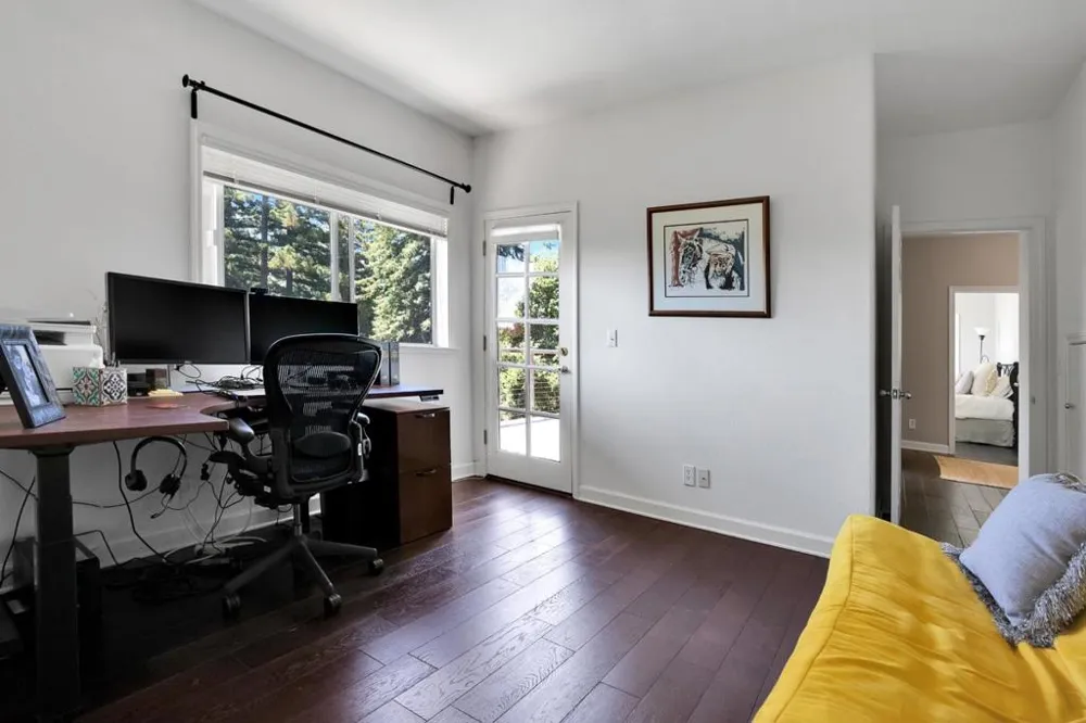 23695 Hutchinson Road Los Gatos, CA 95033