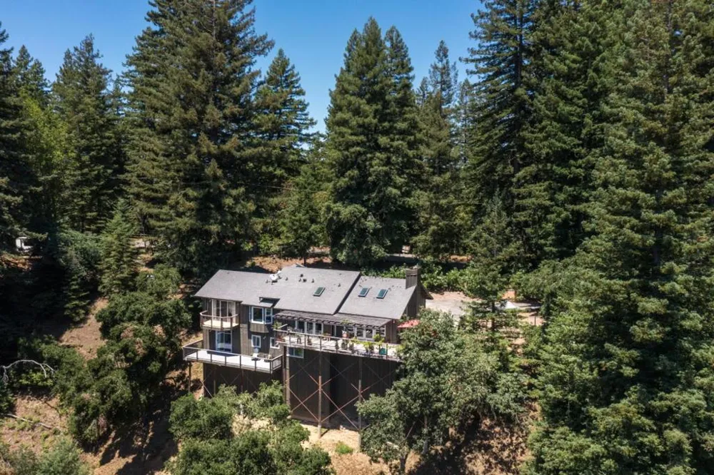 23695 Hutchinson Road Los Gatos, CA 95033