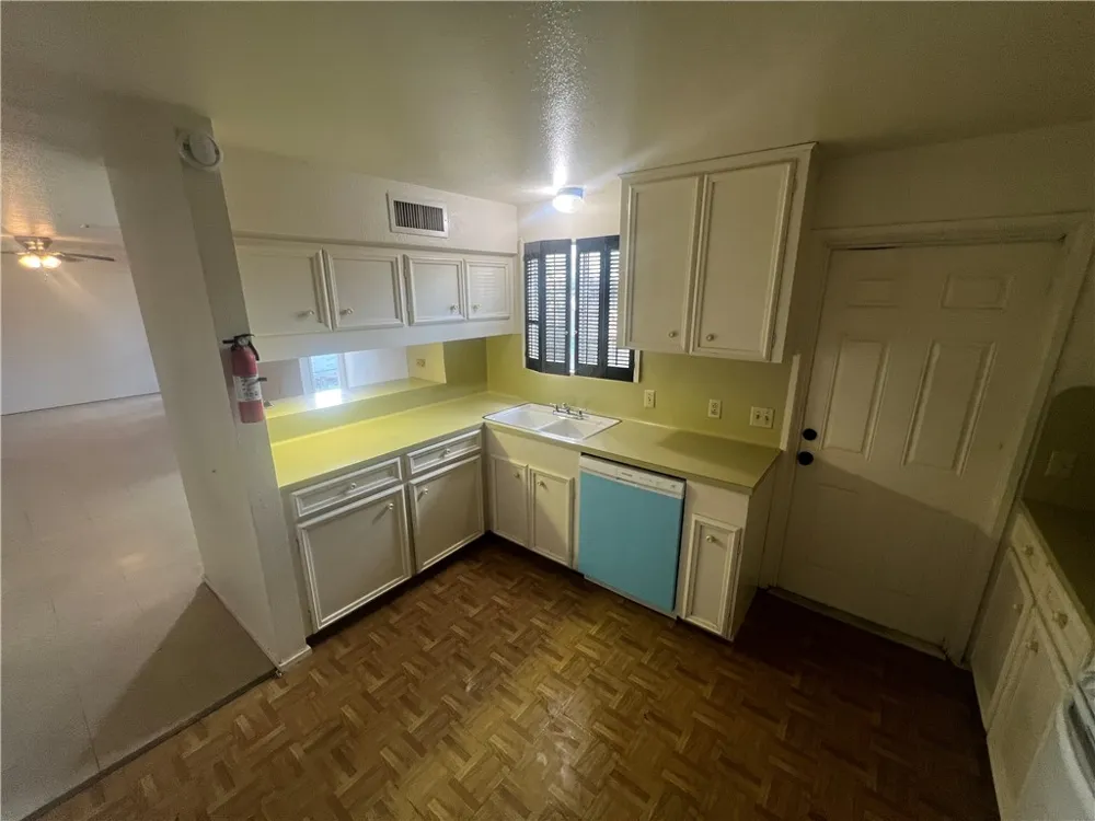 3030 Santa Fe Street #3 Corpus Christi, TX 78404