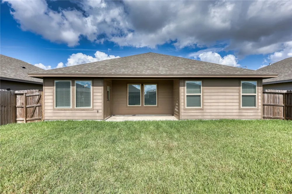 2730 Excelsior Boulevard Corpus Christi, TX 78415