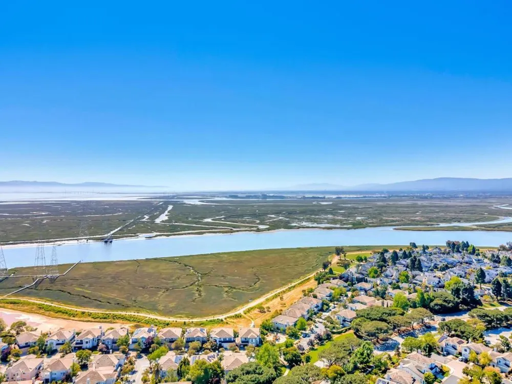 585 Shoal Circle Redwood City, CA 94065
