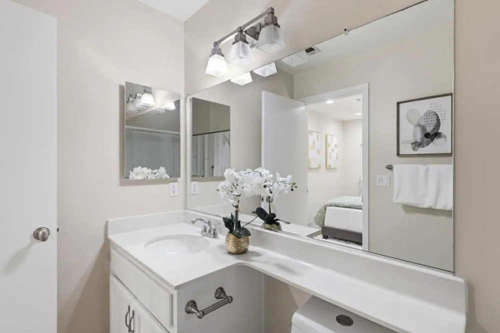 585 Shoal Circle Redwood City, CA 94065