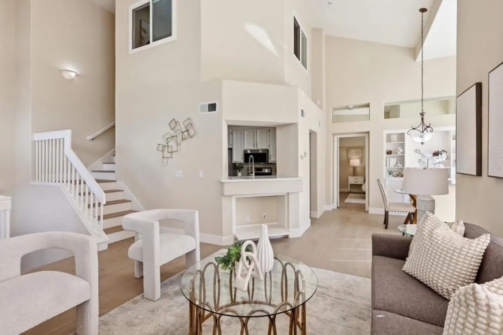 585 Shoal Circle Redwood City, CA 94065