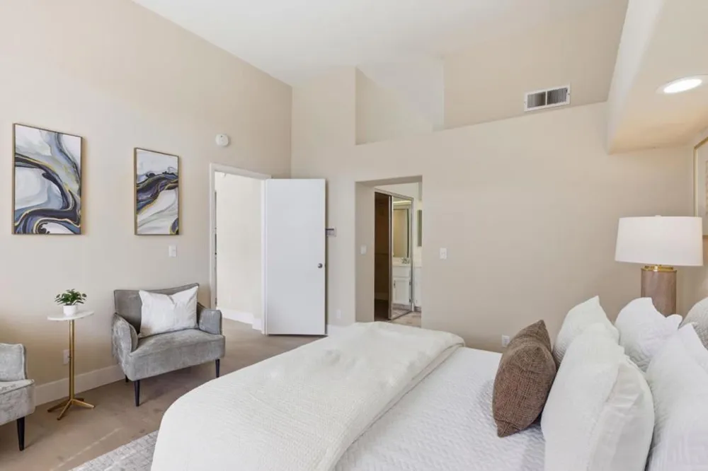 585 Shoal Circle Redwood City, CA 94065