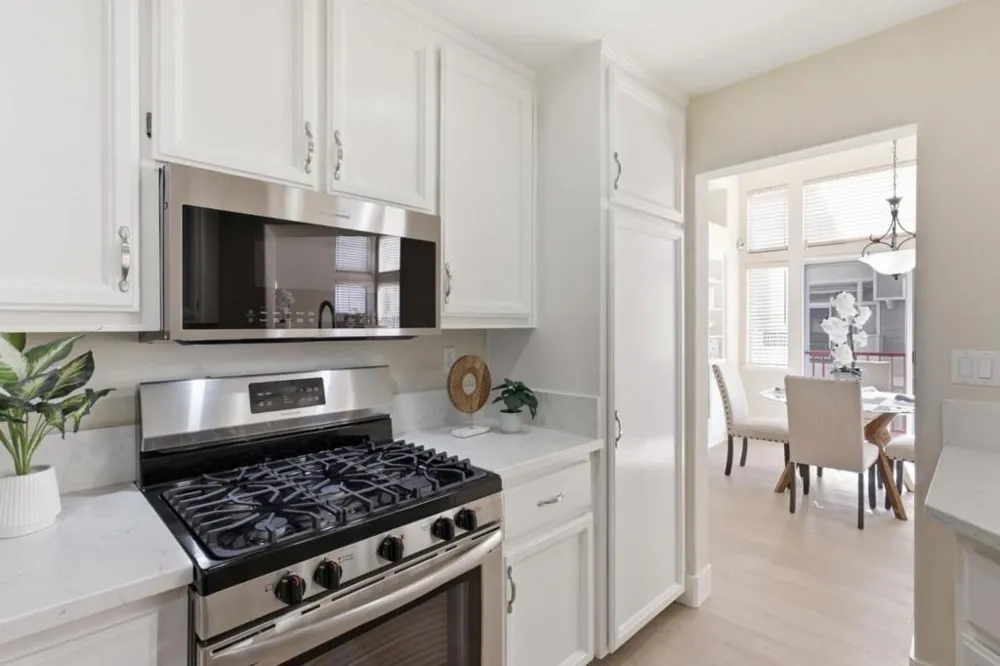 585 Shoal Circle Redwood City, CA 94065