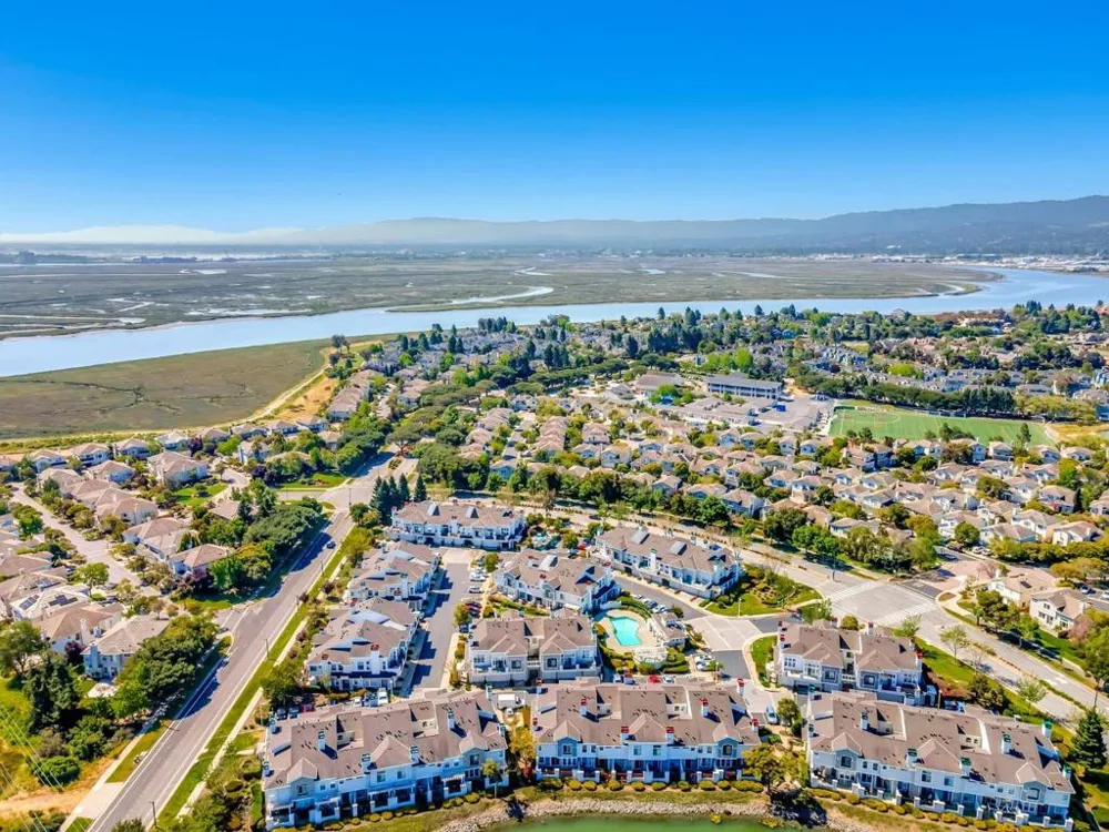 585 Shoal Circle Redwood City, CA 94065