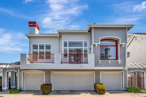 585 Shoal Circle