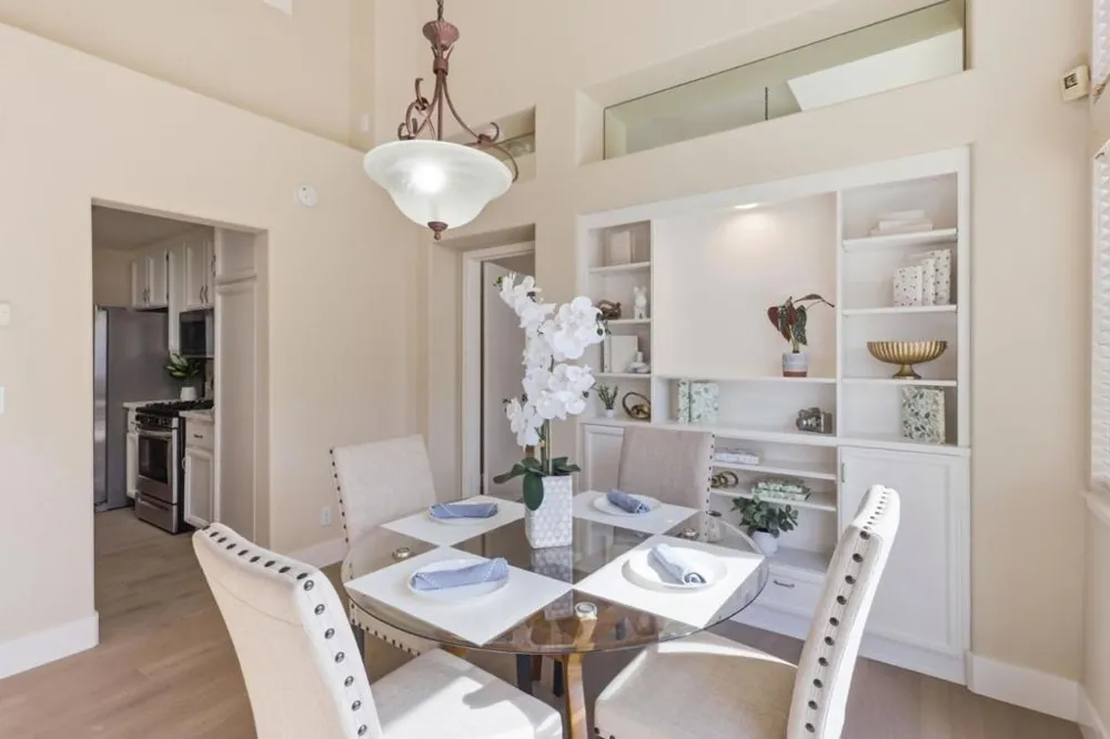 585 Shoal Circle Redwood City, CA 94065