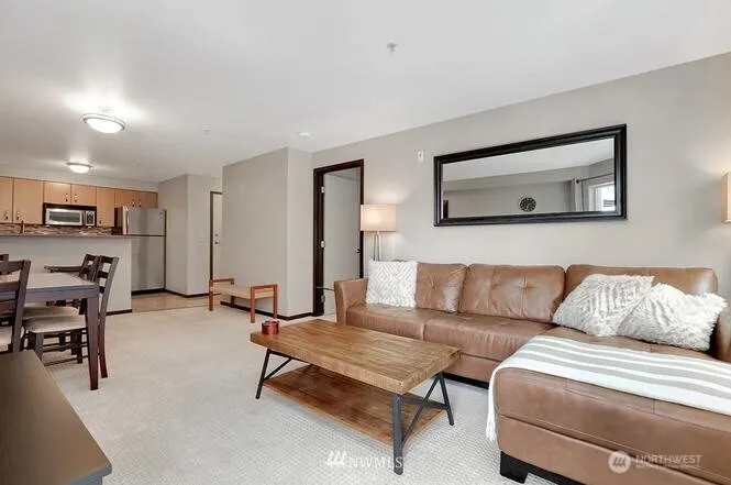 4020 Aurora Avenue #303 Seattle, WA 98103