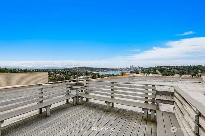 4020 Aurora Avenue #303 Seattle, WA 98103