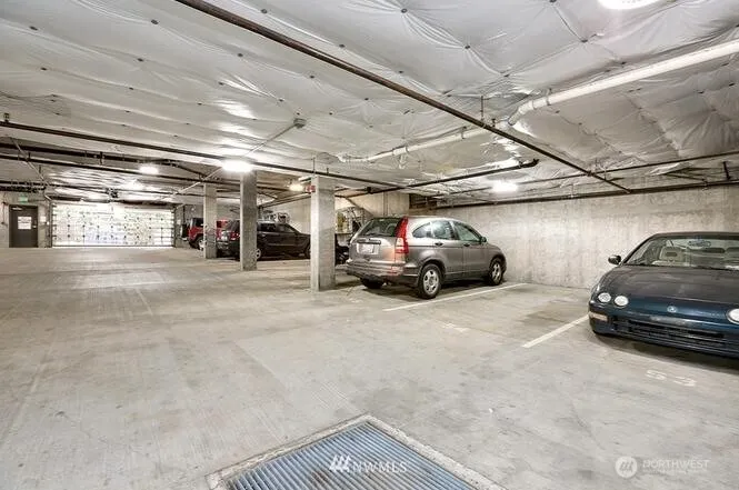 4020 Aurora Avenue #303 Seattle, WA 98103