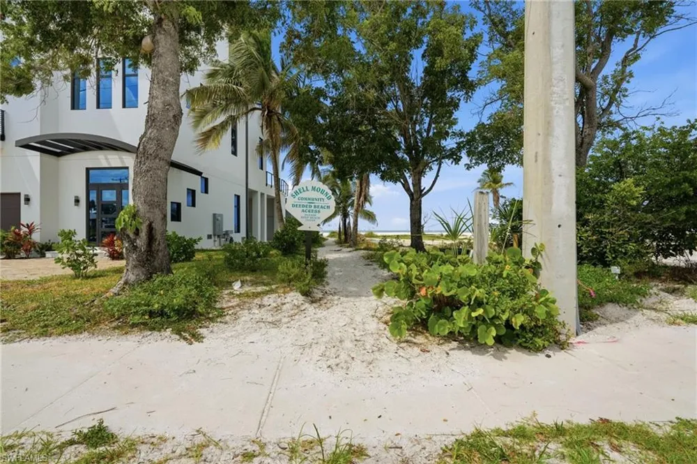 345 Donora Boulevard Fort Myers Beach, FL 33931