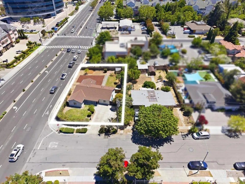 10010 Bret Avenue Cupertino, CA 95014