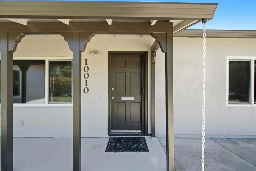 10010 Bret Avenue Cupertino, CA 95014