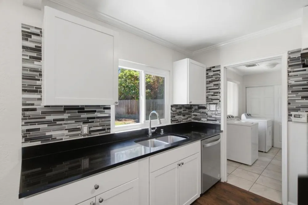 10010 Bret Avenue Cupertino, CA 95014