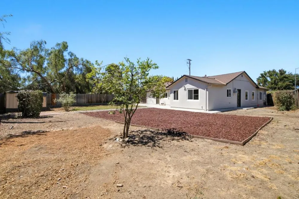 10010 Bret Avenue Cupertino, CA 95014