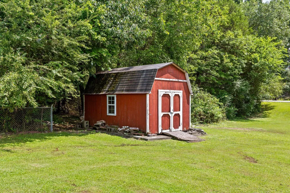 7325 Asteroid Lane Harrison, TN 37341