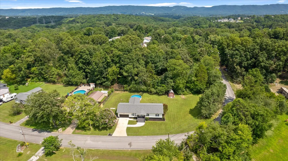 7325 Asteroid Lane Harrison, TN 37341