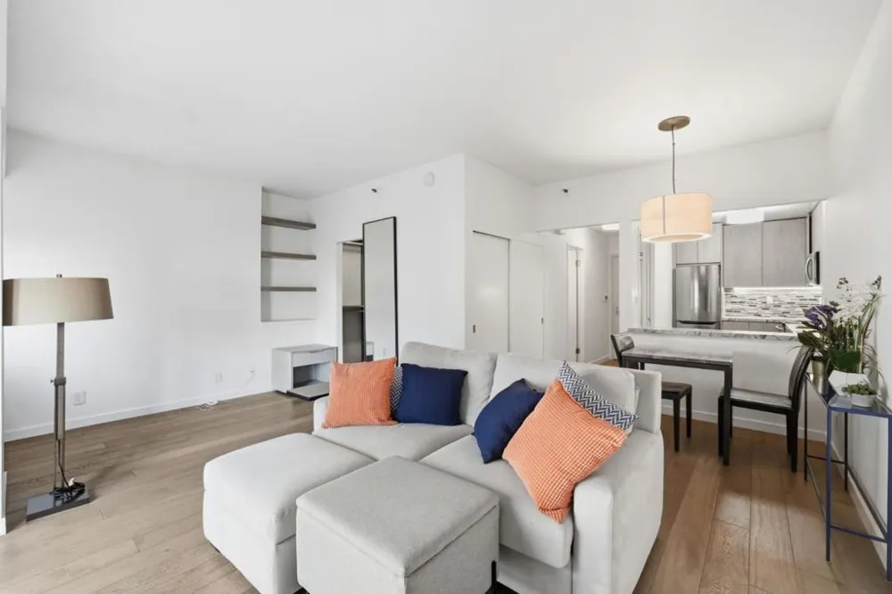 1 Daniel Burnham Court #307 San Francisco, CA 94109