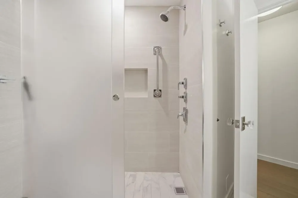 1 Daniel Burnham Court #307 San Francisco, CA 94109