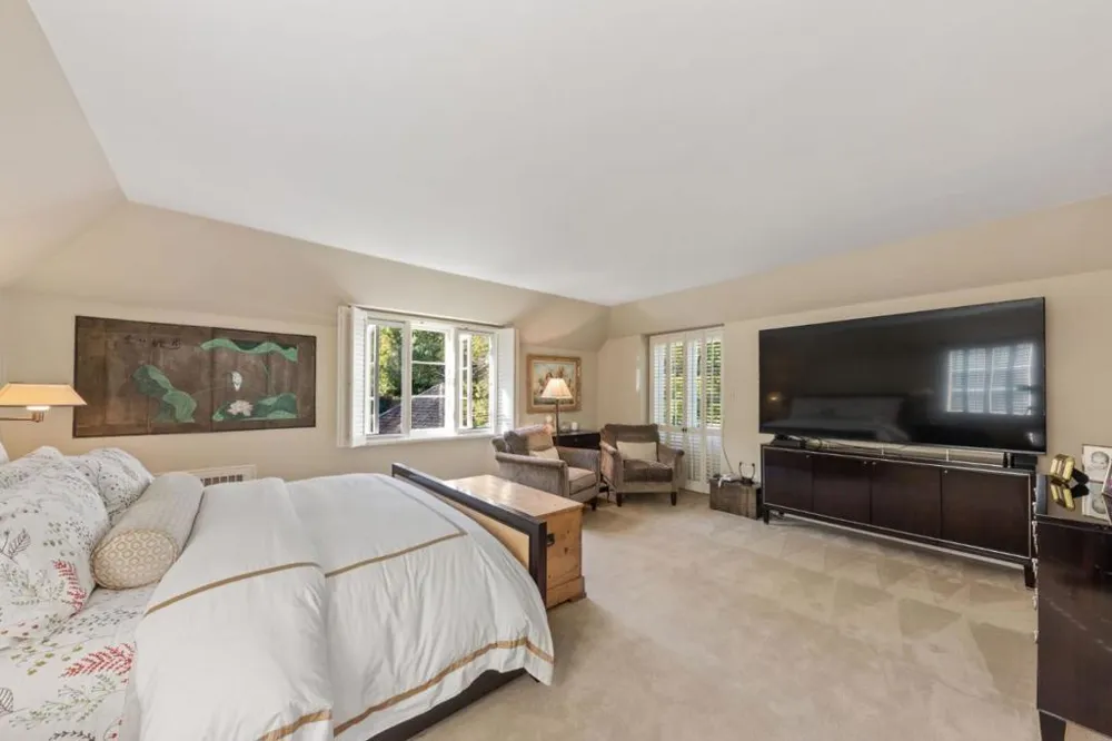 2155 Geri Lane Hillsborough, CA 94010
