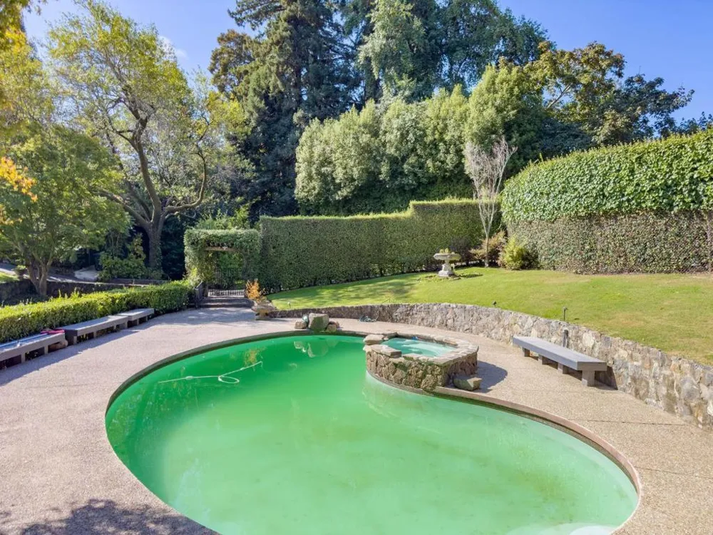 2155 Geri Lane Hillsborough, CA 94010
