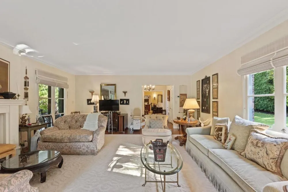 2155 Geri Lane Hillsborough, CA 94010
