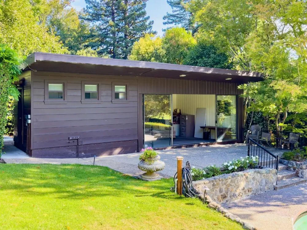 2155 Geri Lane Hillsborough, CA 94010
