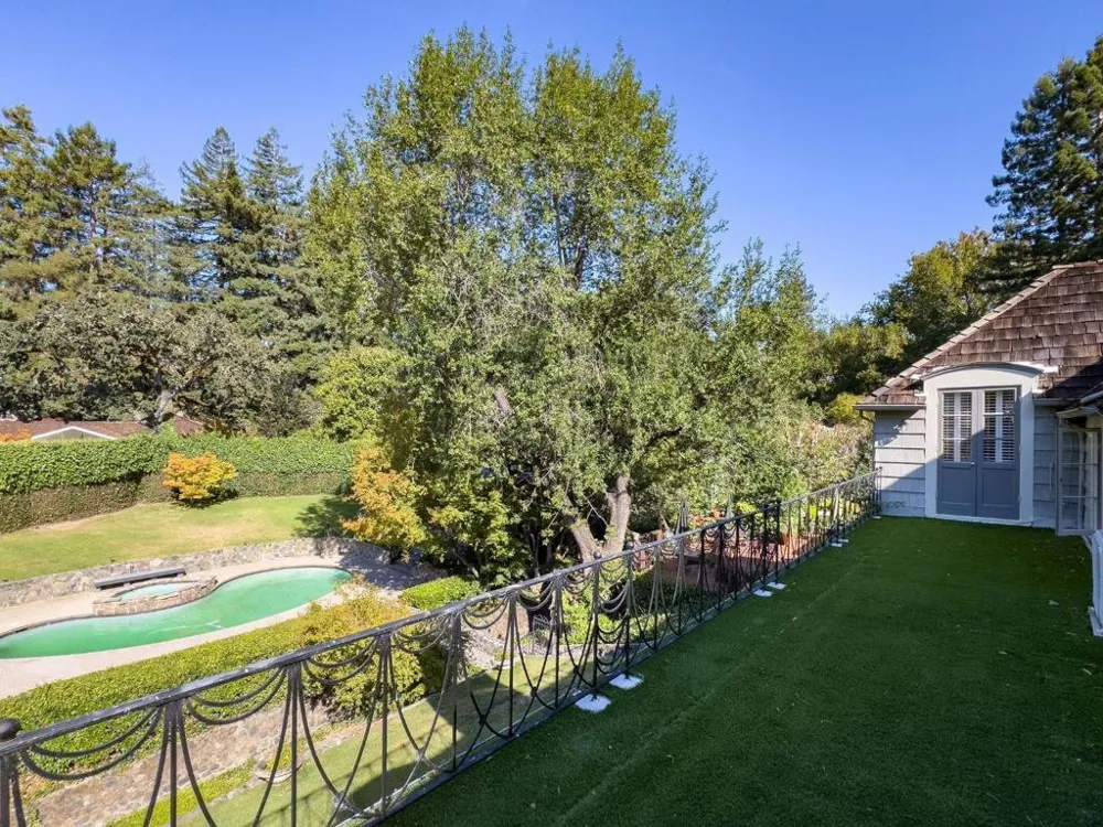 2155 Geri Lane Hillsborough, CA 94010