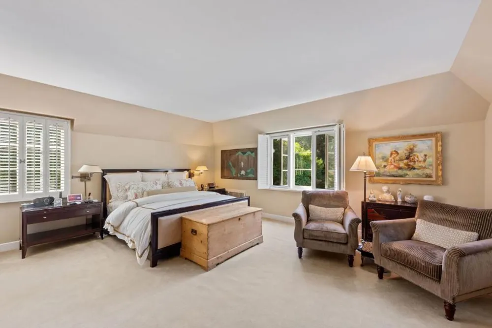 2155 Geri Lane Hillsborough, CA 94010