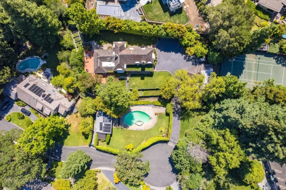 2155 Geri Lane Hillsborough, CA 94010