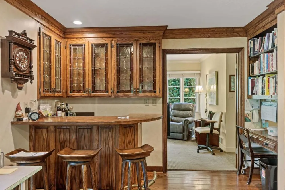 2155 Geri Lane Hillsborough, CA 94010